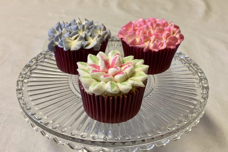 Tiny Chefs - Floral Cupcakes