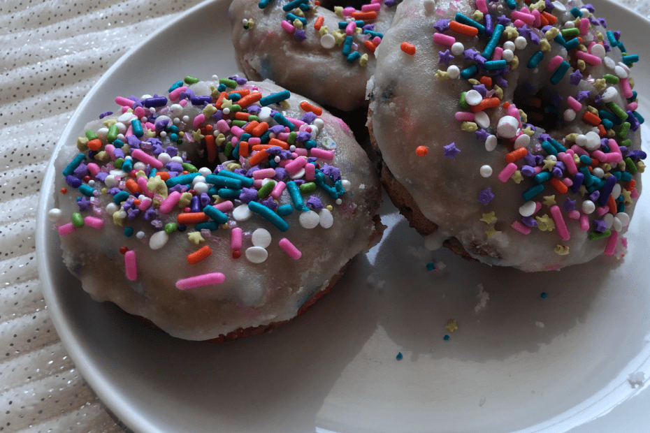 Tiny Chefs - Funfetti Donuts with Powdered Sugar Glaze