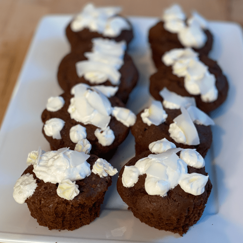 Marshmallow-Filled Cupcakes